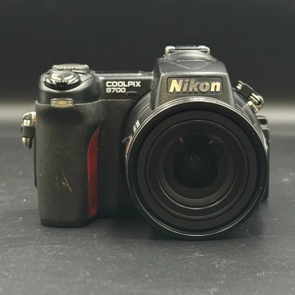 Nikon Coolpix 8700 Camera Untested As Is For Parts